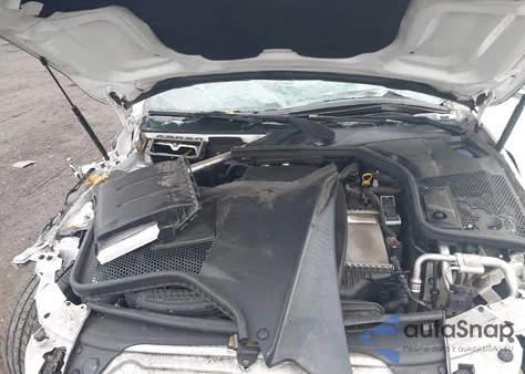 2018 Mercedes-Benz C 300 4Matic from USA, damaged, VIN 55SWF4KBXJU241838